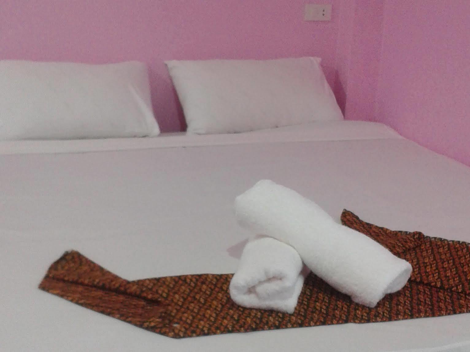 สเตลล่า รีสอร์ต ขนอม Hotel ภายนอก รูปภาพ